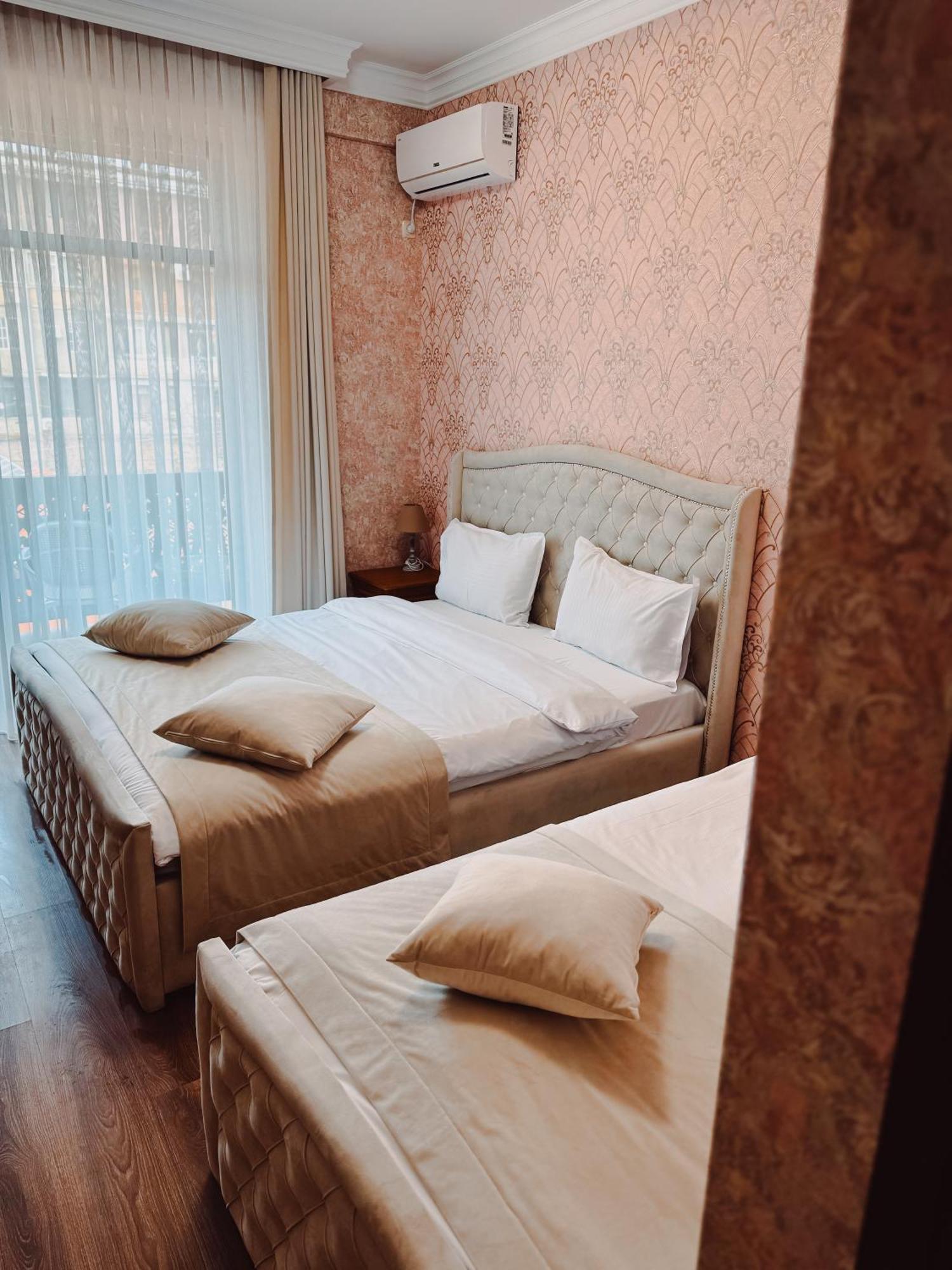 Armenia Hotel Erivan Exterior foto