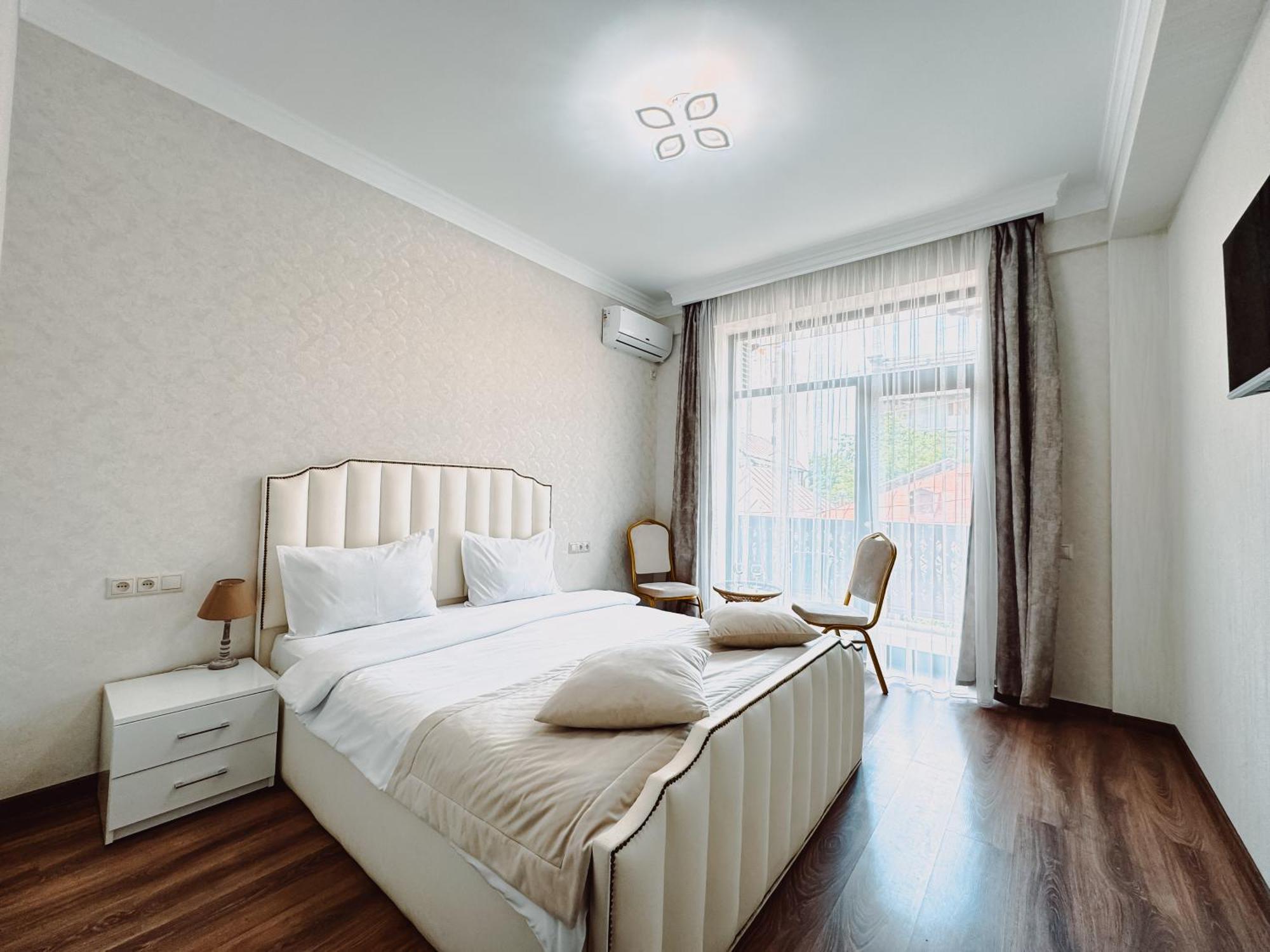 Armenia Hotel Erivan Zimmer foto