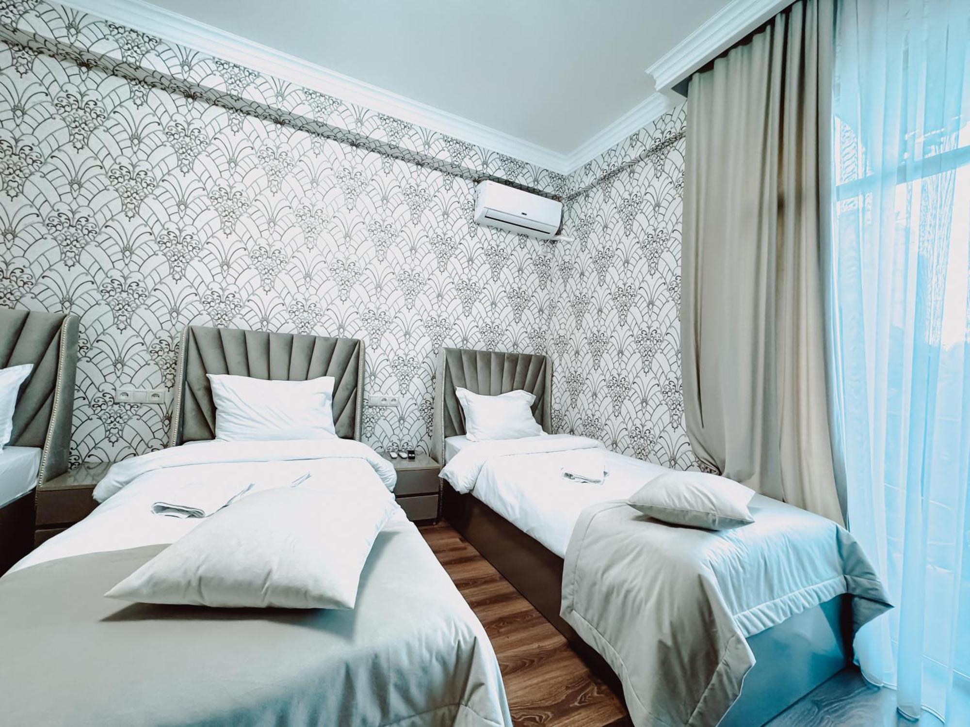 Armenia Hotel Erivan Zimmer foto
