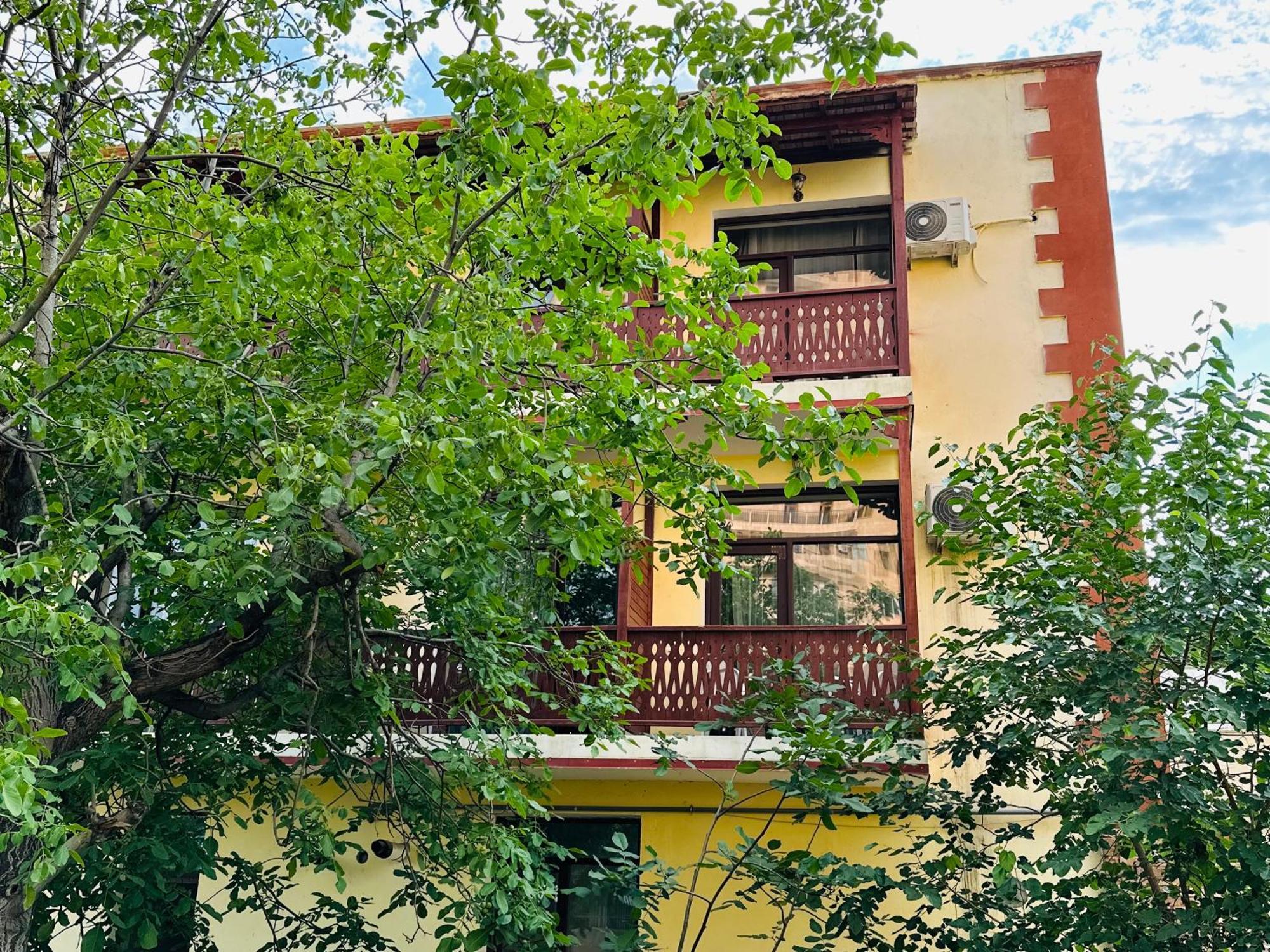 Armenia Hotel Erivan Exterior foto