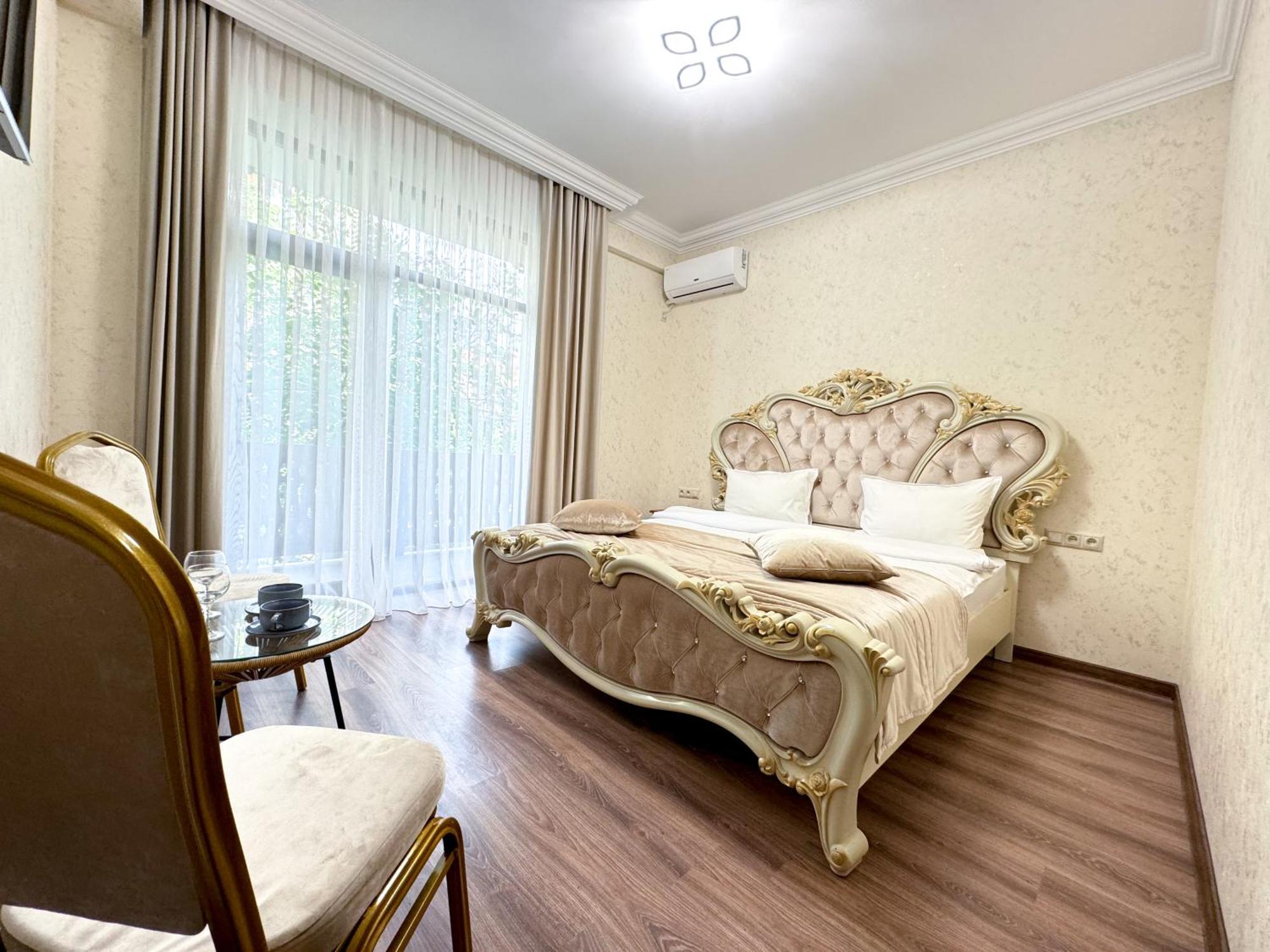 Armenia Hotel Erivan Exterior foto