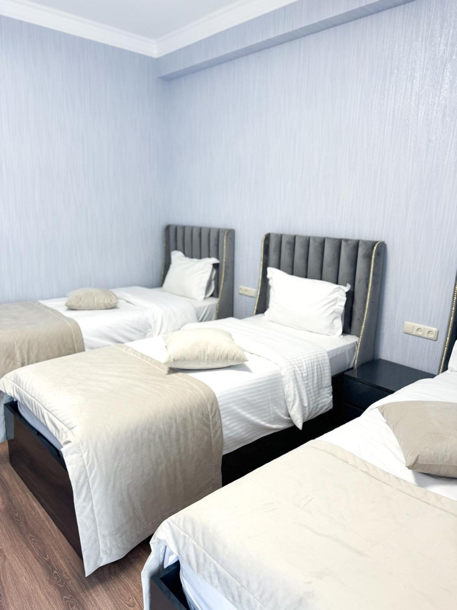 Armenia Hotel Erivan Exterior foto