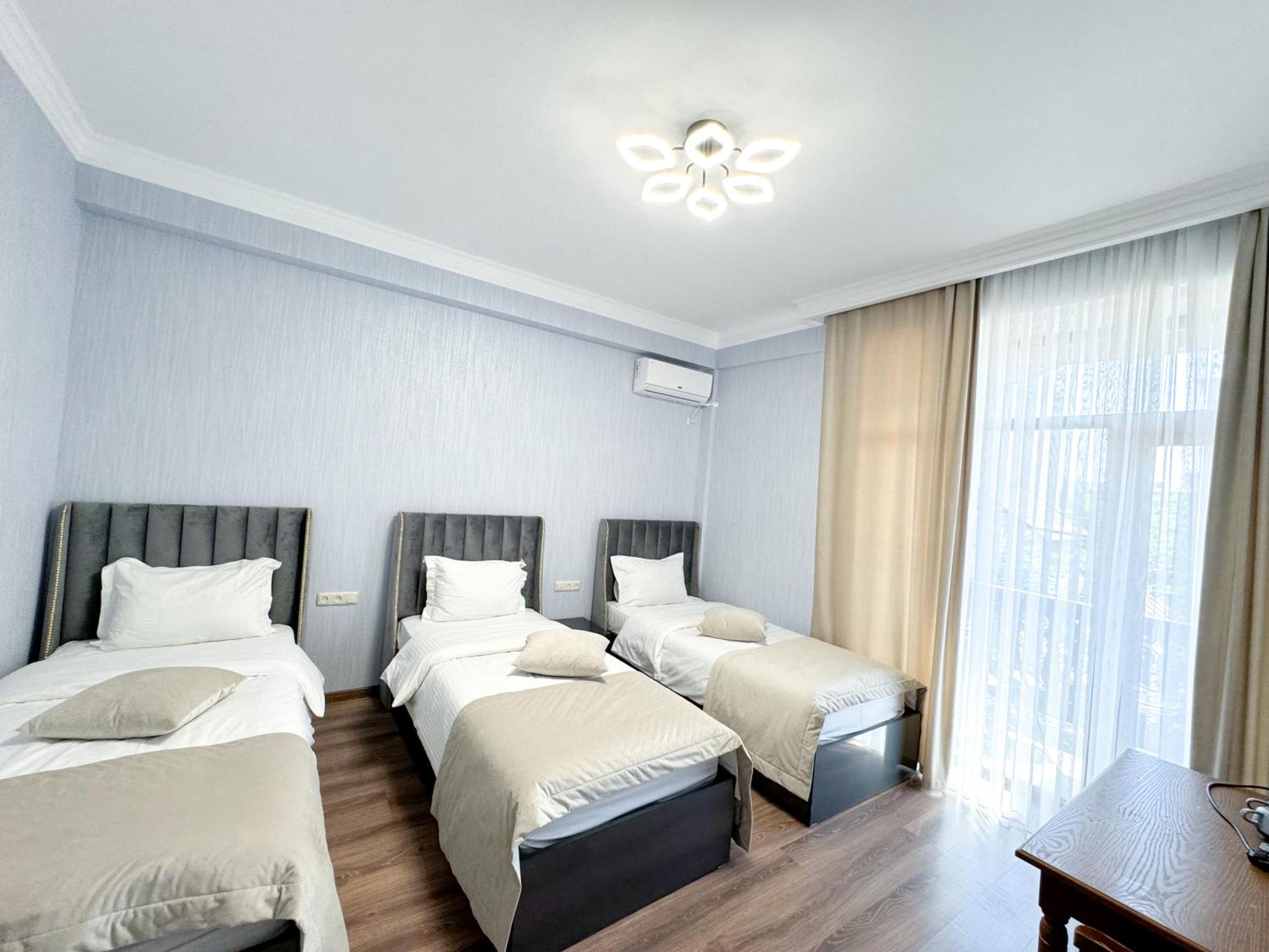 Armenia Hotel Erivan Exterior foto